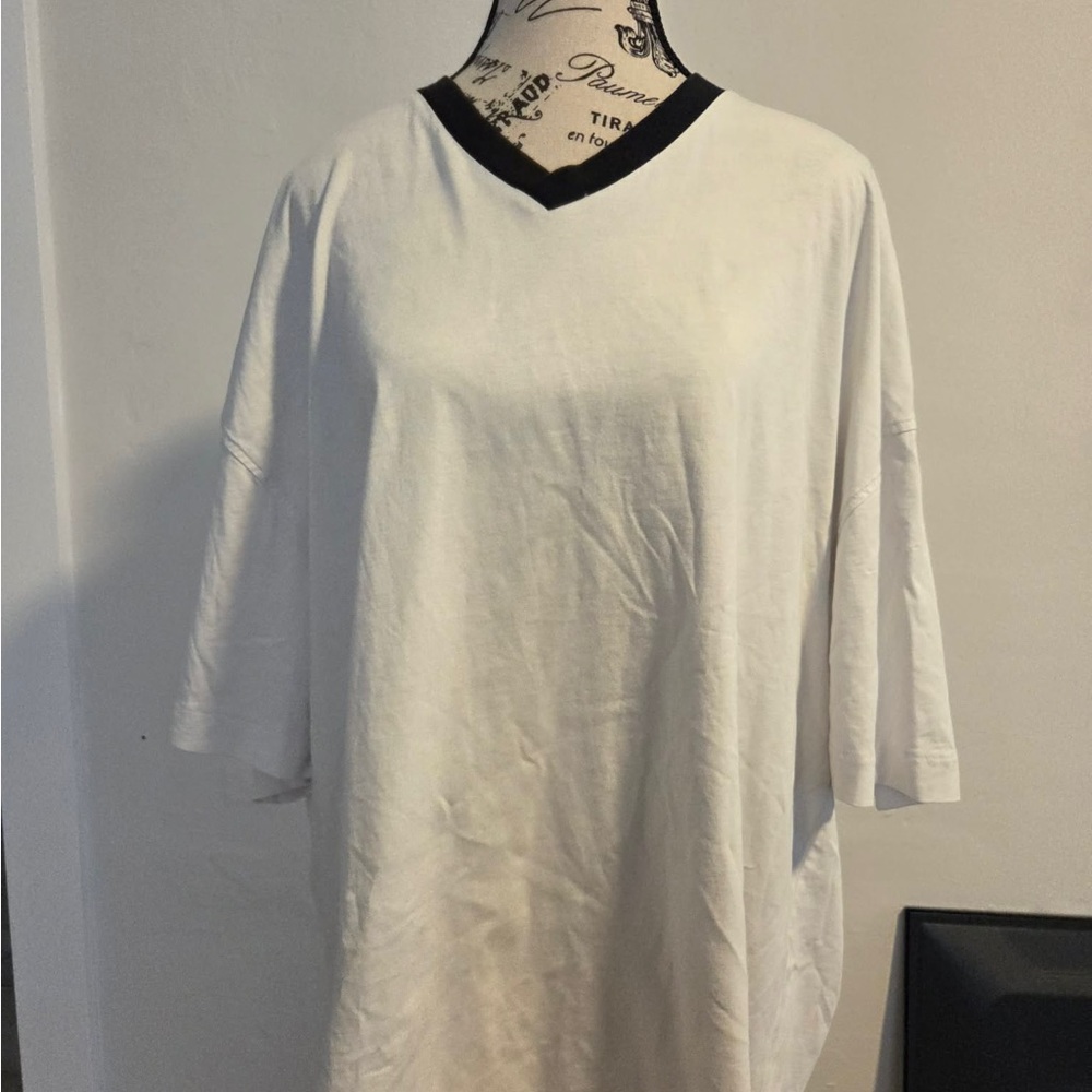 Topman Black and White V-Neck Women's Tee